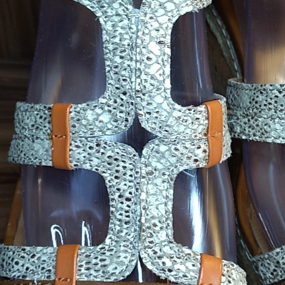 Lucky Brand wedges 8 cork bottom
